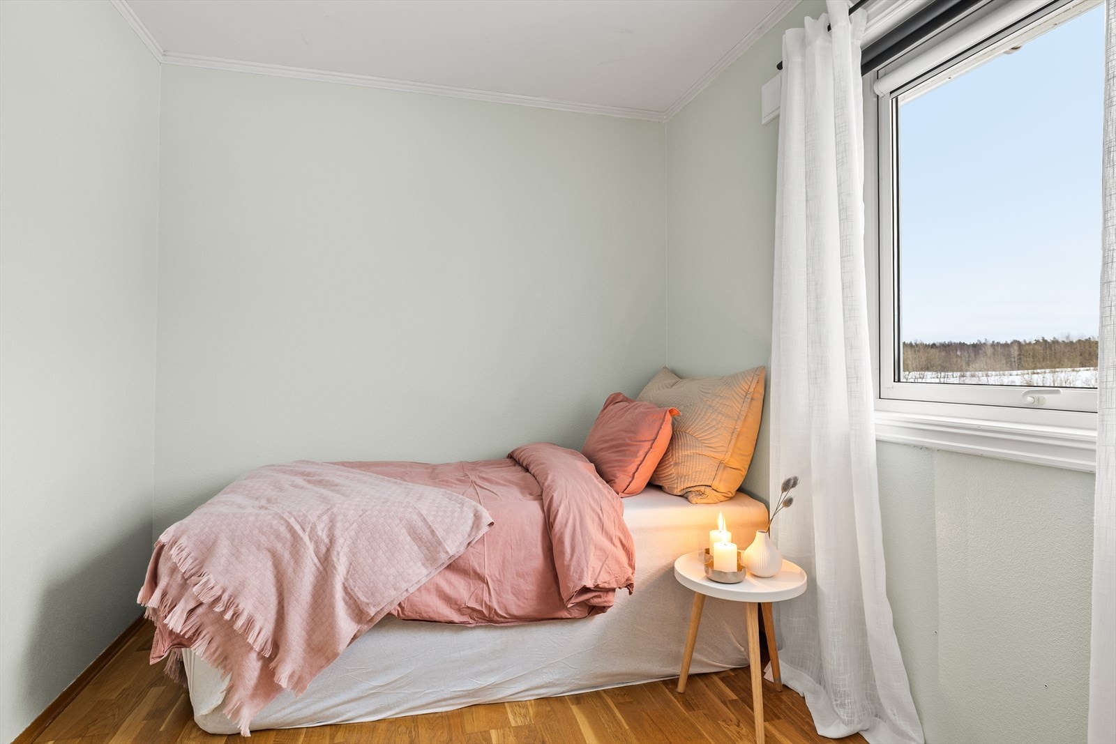 Med to soverom egner det ene seg ypperlig for gjesteværelse, barnerom eller hjemmekontor. Galleribilde