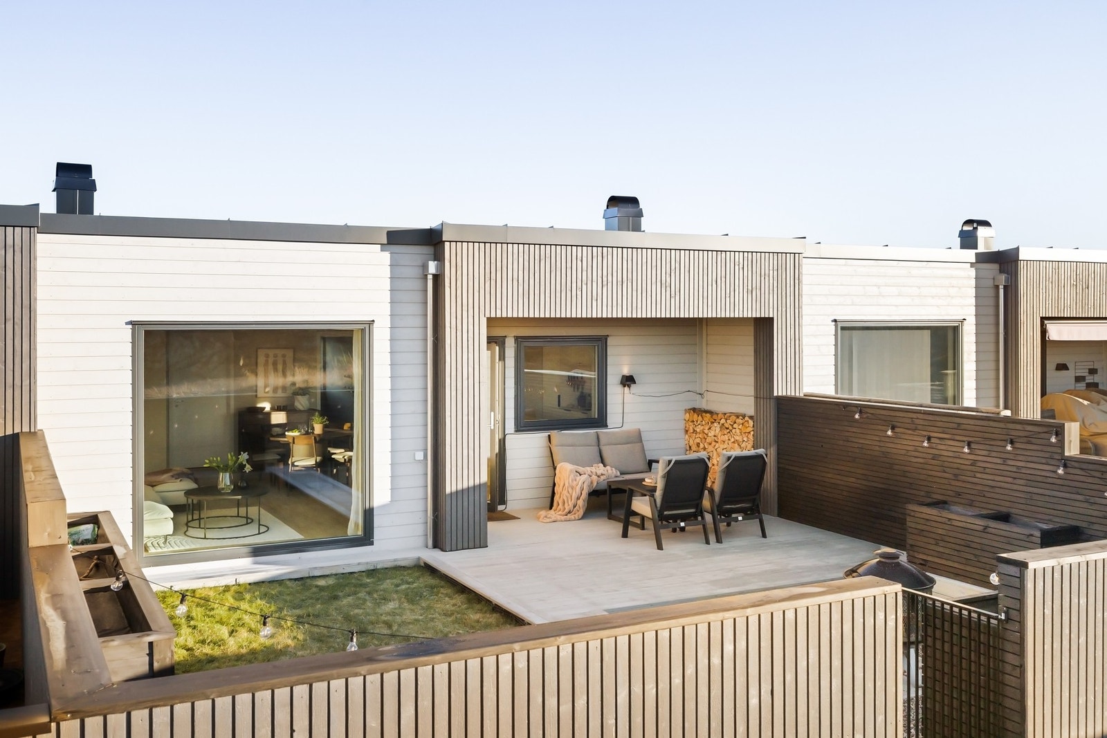 Fantastisk familiebolig fra 2023 med god planløsning, solrike uteplasser og barnevennlig beliggenhet Galleribilde