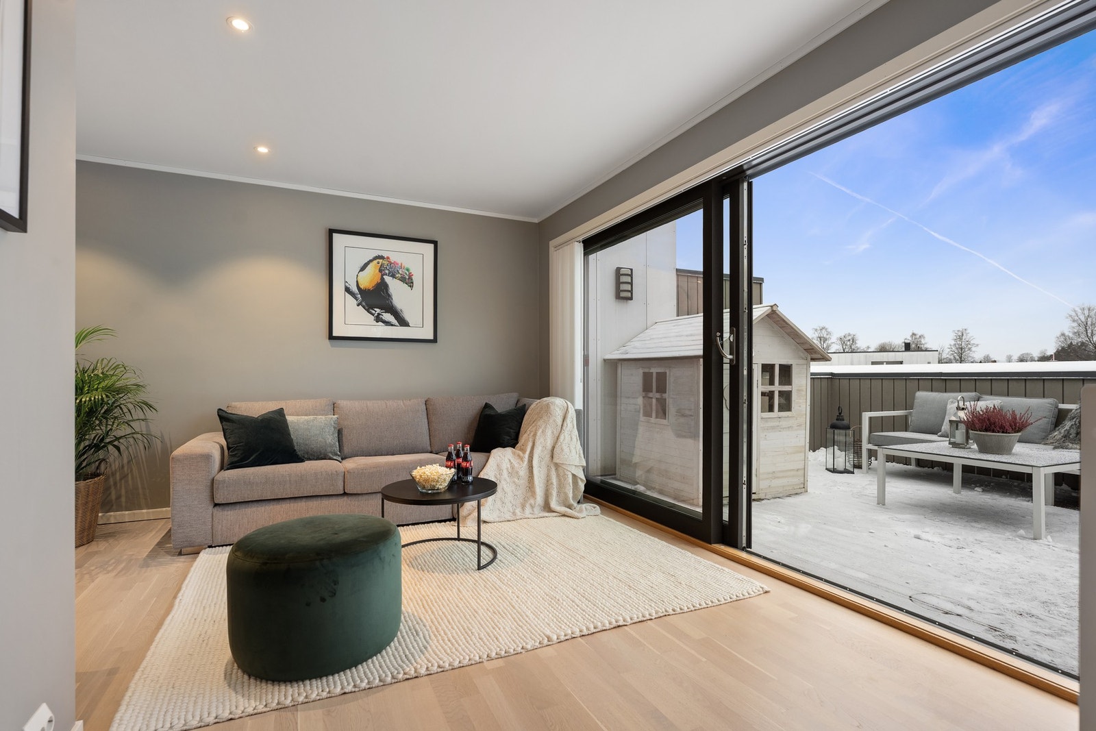 I 3.etasje er det loftstue med utgang til den flotte takterrassen Galleribilde