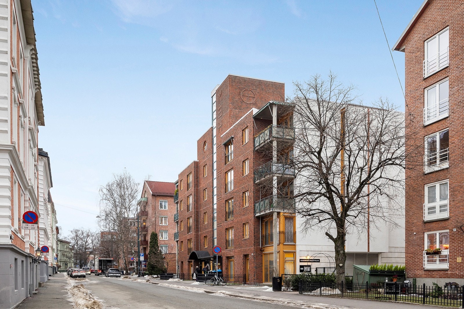 Inngang fra Rosenbeggata 9A Galleribilde