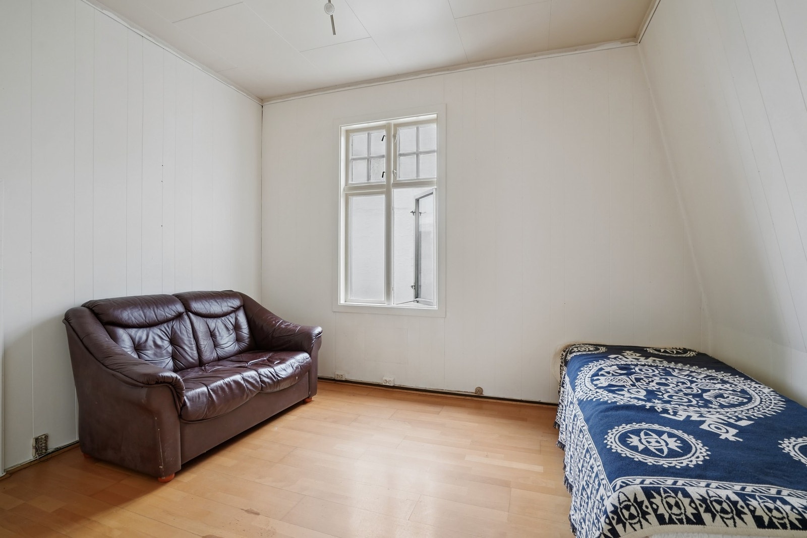 Soverom nr 1 i 2.etasje. Galleribilde