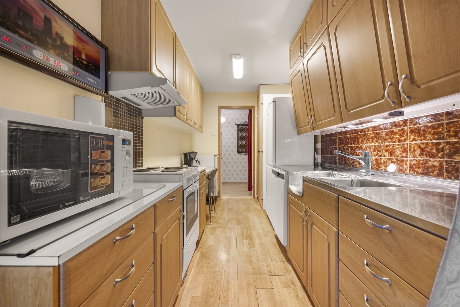 Hvitevarer medfølger: Komfyr, kjøleskap og oppvaskmaskin. Galleribilde