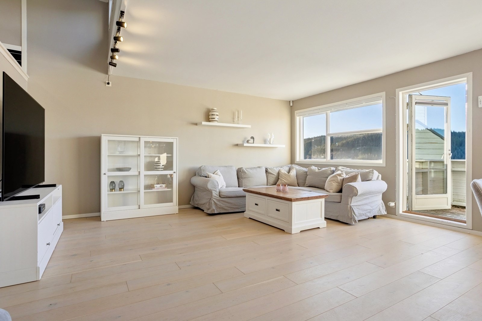 Koselig stue på 34,1 kvm. Galleribilde