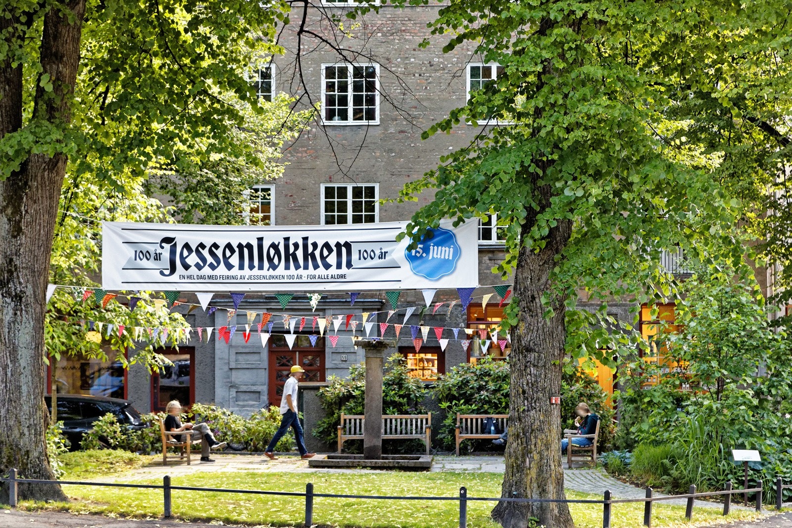 Her bor du meget sentralt i et av Oslos mest populære og veletablerte områder, bestående av pene og klassiske bygårder. Galleribilde