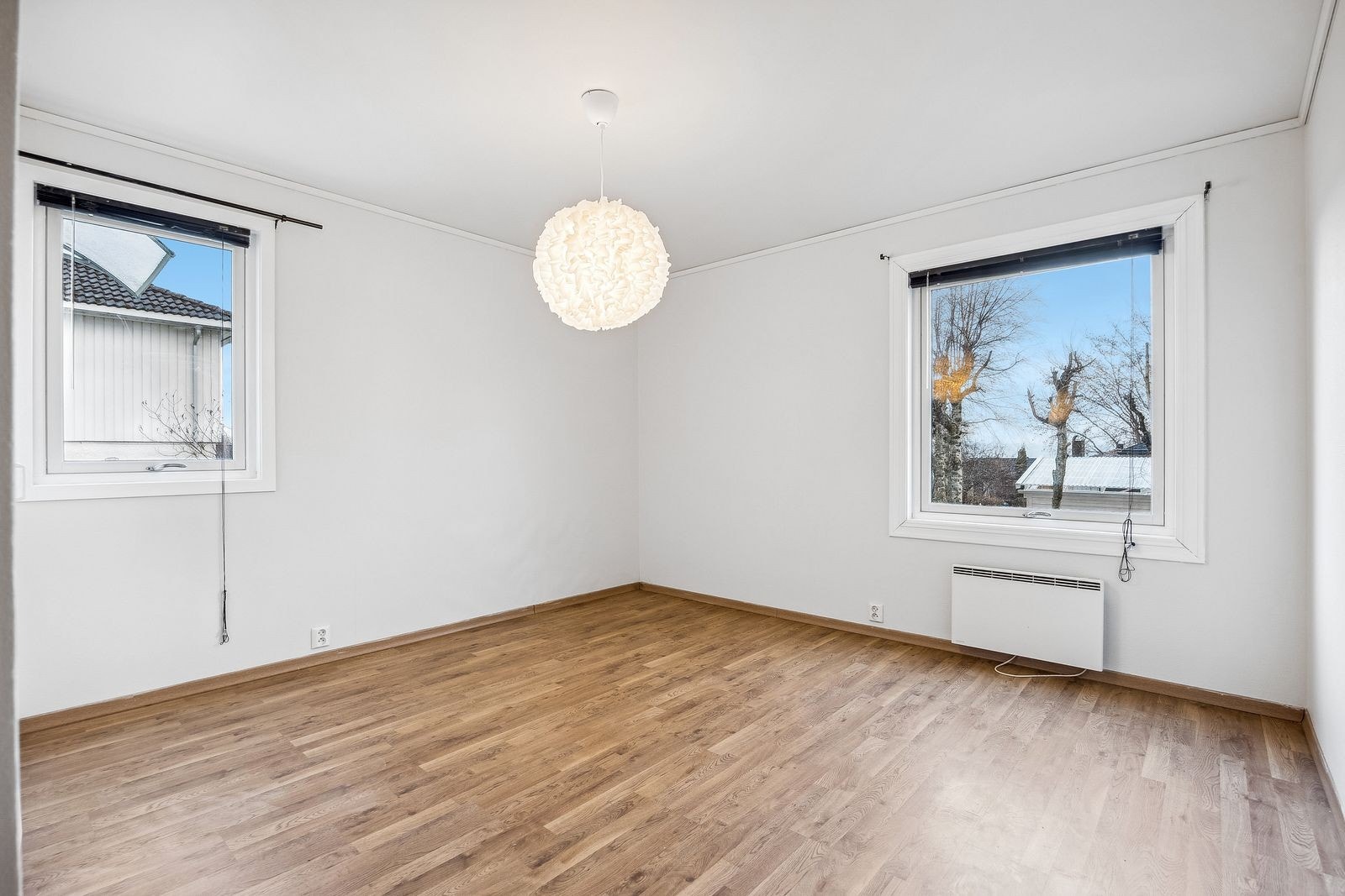 Leiligheten har 3 store soverom. Galleribilde