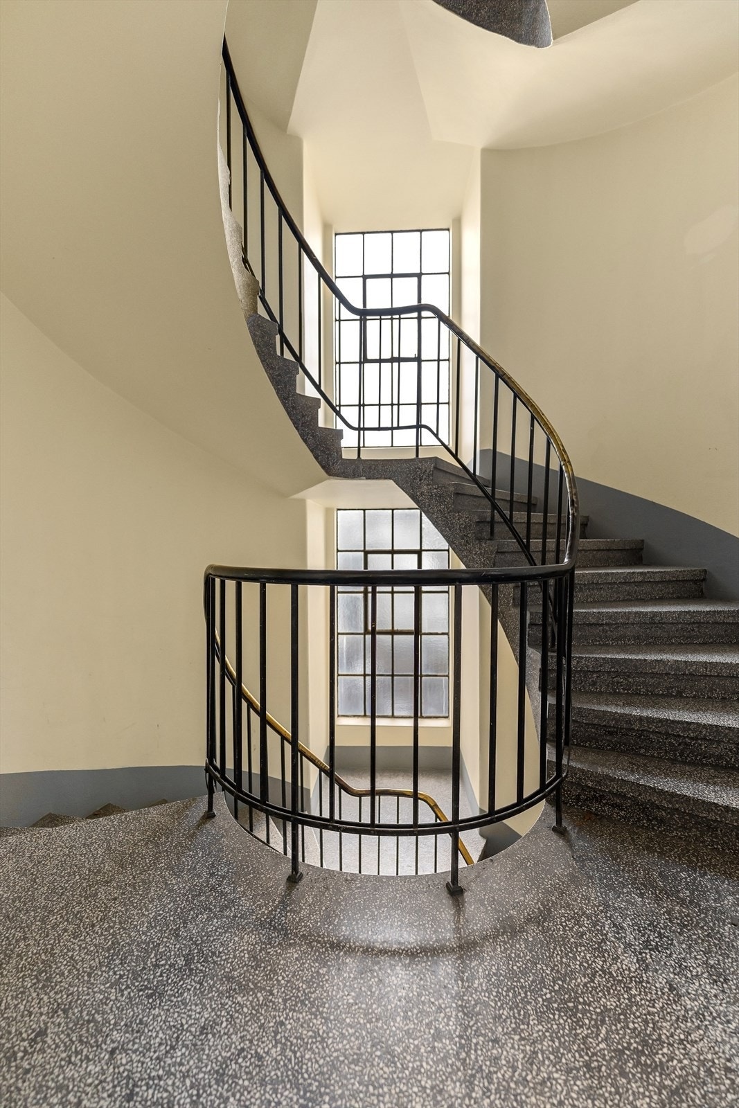 Felles trappegang Galleribilde