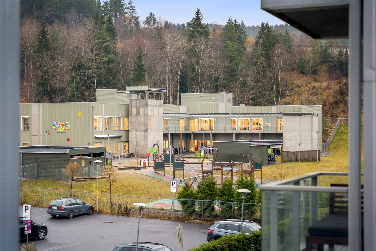 Gjesteparkering og barnehage i Markagrensen Galleribilde