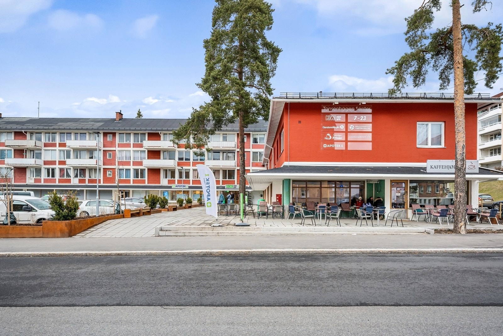 Tonsenhagen Senter er å finne i nabolaget Galleribilde