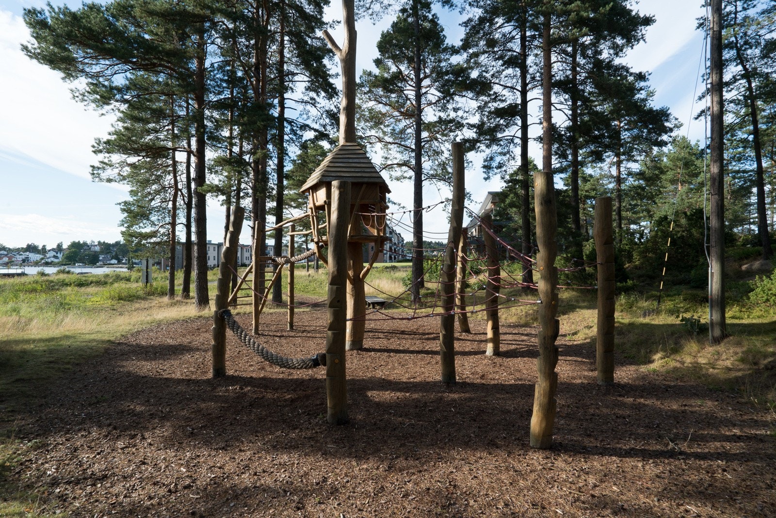 Lekeplass på Jarlsø Galleribilde