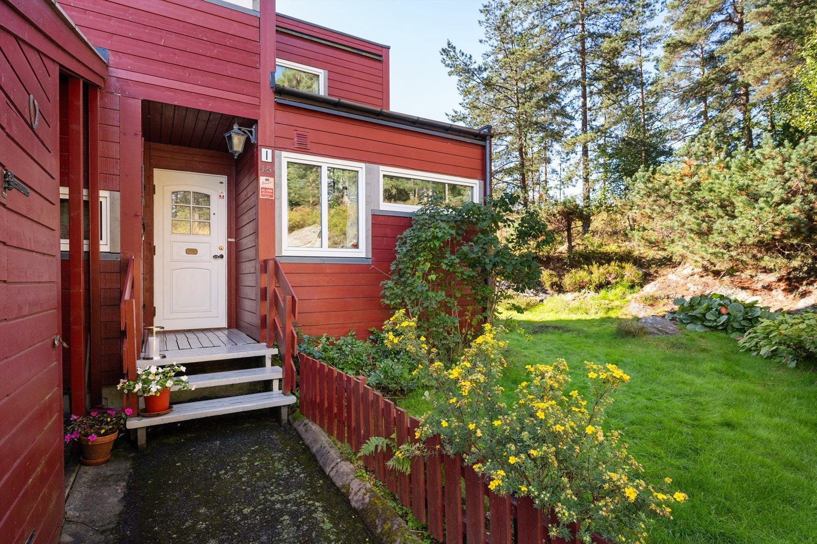 Fantastisk beliggenhet helt på enden, skjermet og tilbaketrukket. Galleribilde