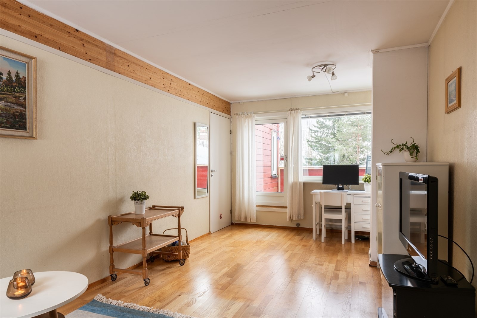 Fra allrommet er det utgang til en balkong. Galleribilde