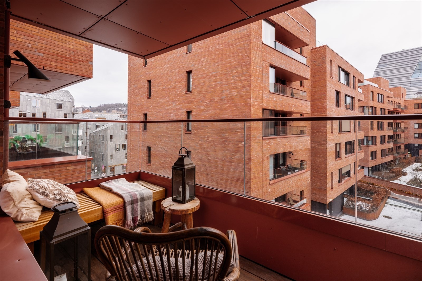 Her bor du med en ettertraktet beliggenhet med nærhet til sjøen. Galleribilde