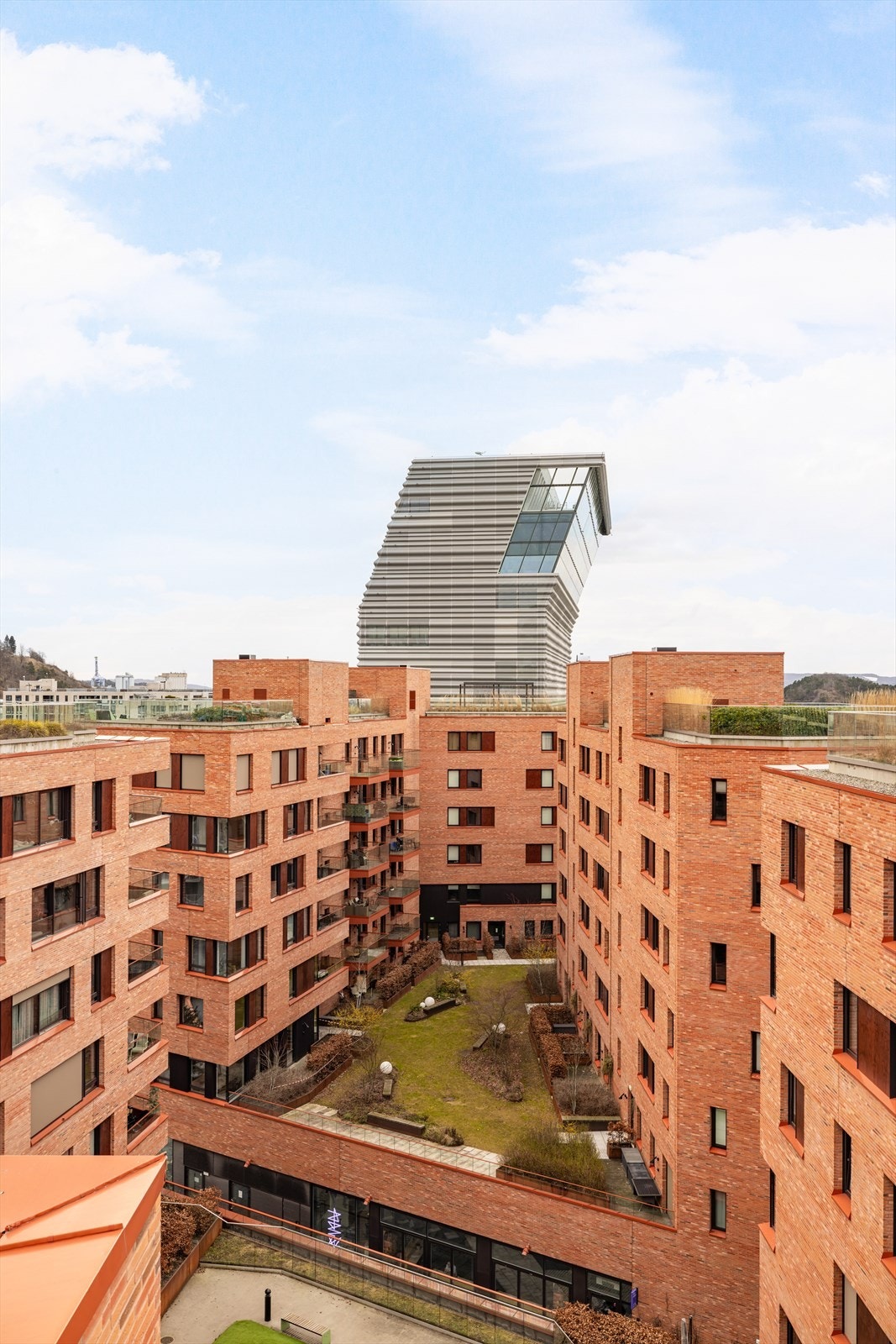 Munch Brygge Eierseksjonssameie er et hyggelig og veldrevet sameie og består av 159 seksjoner Galleribilde