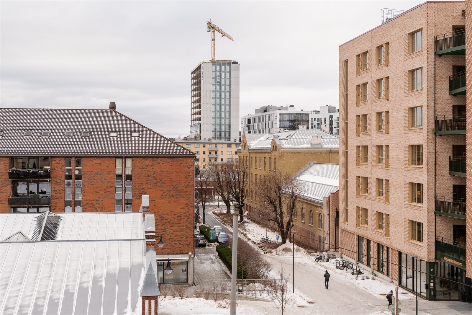 Leiligheten ligger fritt og luftig til Galleribilde