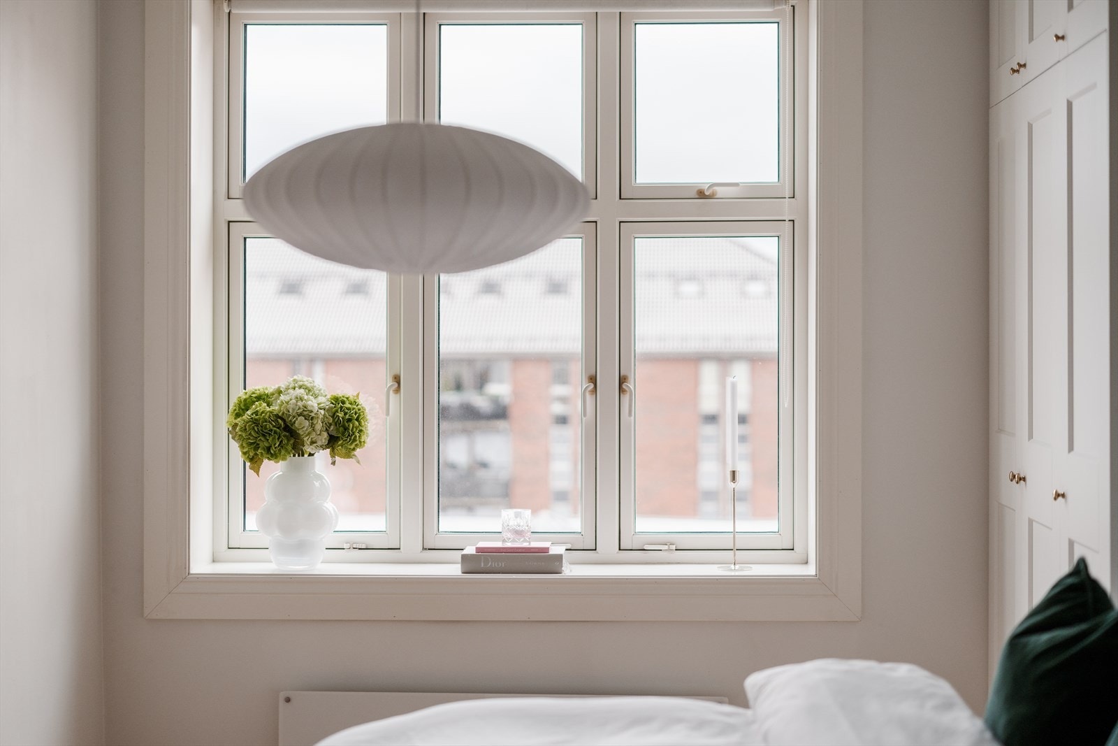 Store flater og brede vinduskarmer understreker den klassiske følelsen Galleribilde