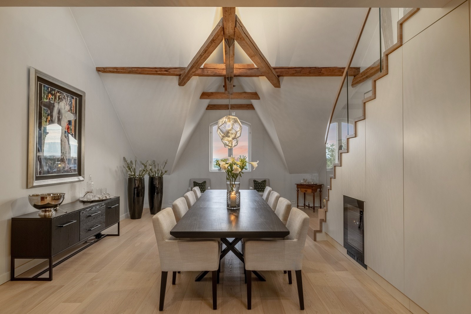 En rålekker og stilren penthouse-leilighet på hele 194 kvm med sentral og ettertraktet beliggenhet på populære Frogner. Galleribilde