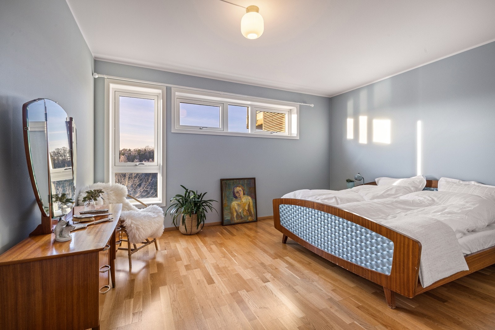 Hovedsoverommet har god størrelse med plass til dobbeltseng uten at det føles trangt. Galleribilde