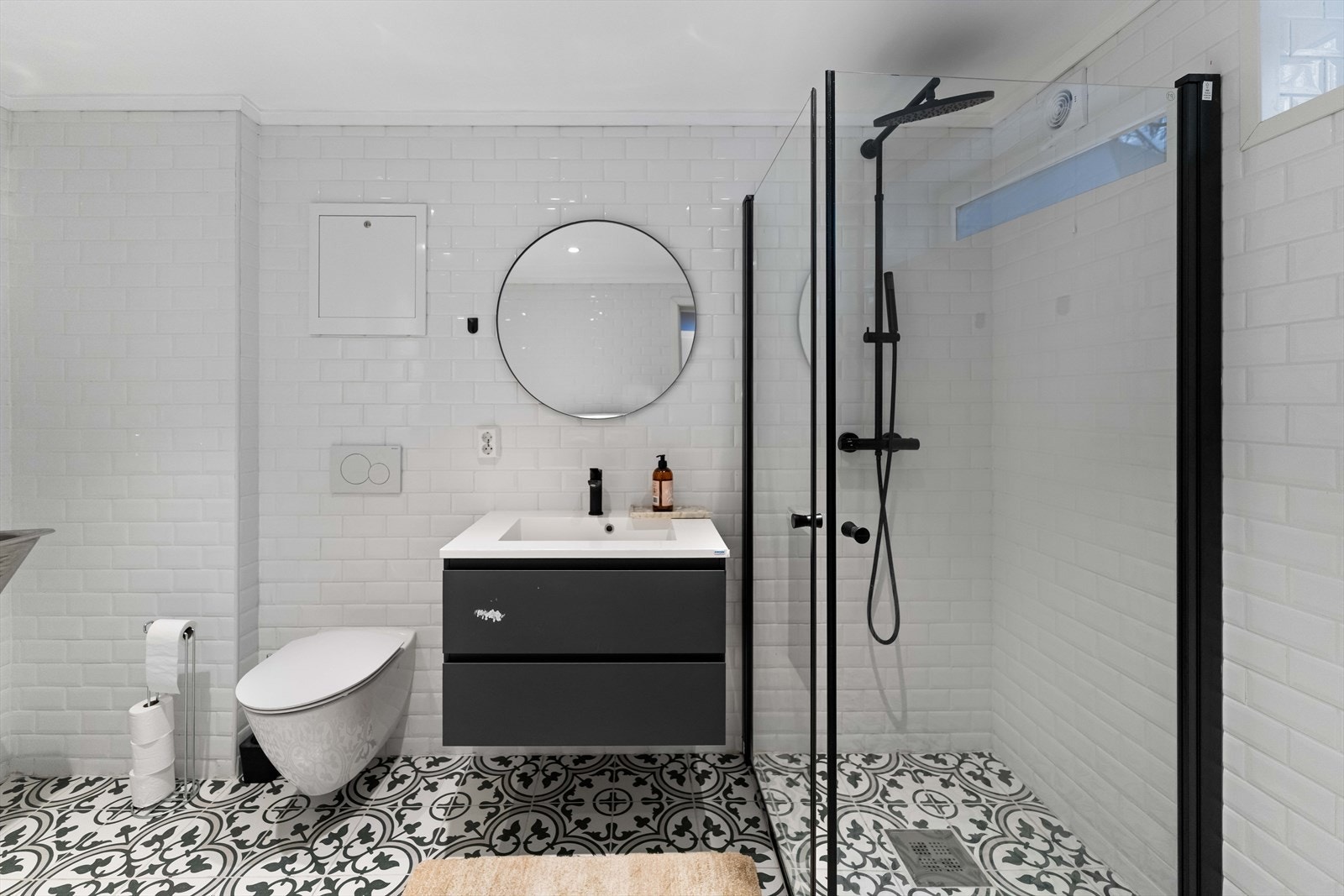 Vaskerommet holder samme gode standard som bad og WC i hovedetasjen. Galleribilde