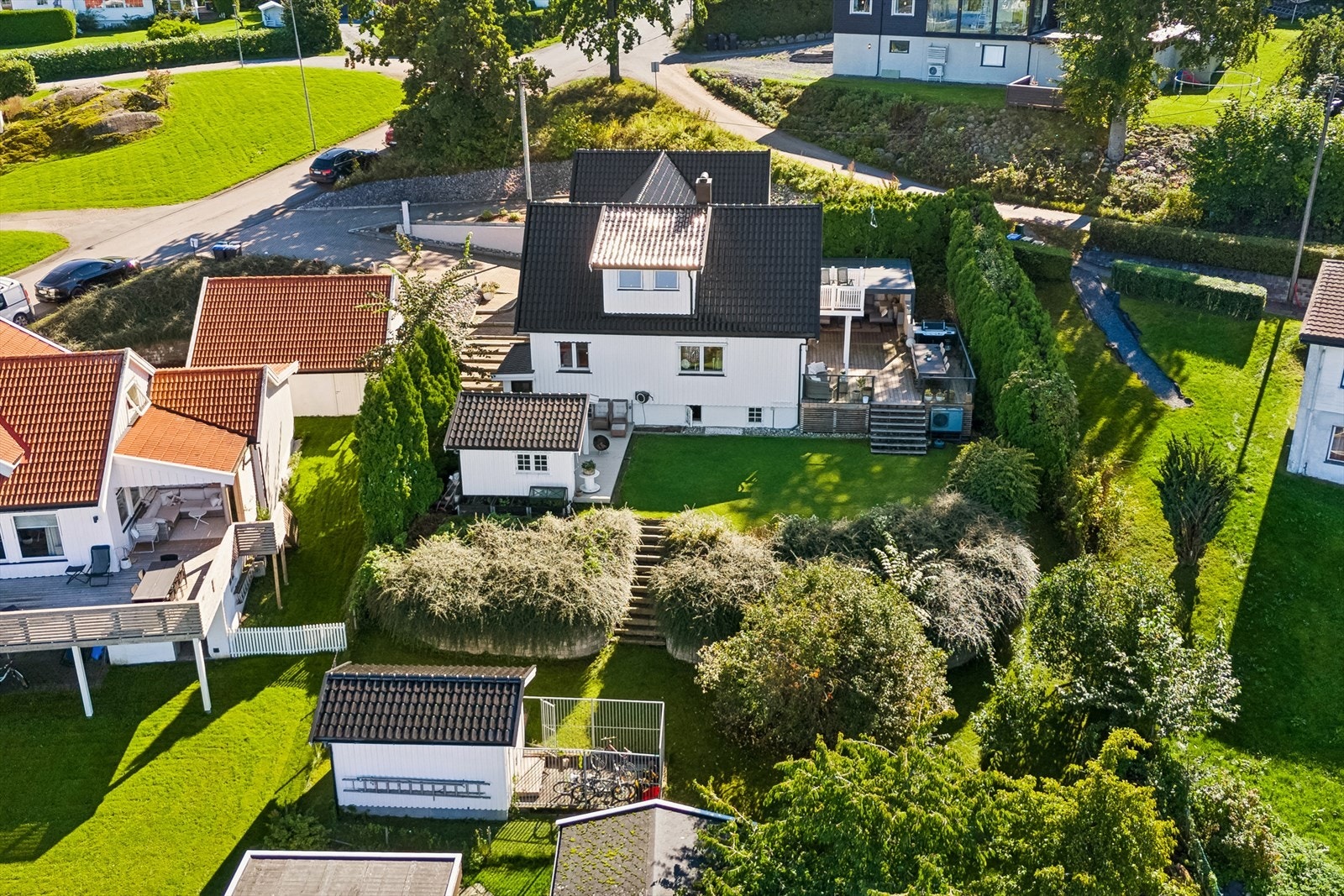 Fra eiendommen er det kort vei til Moss sentrum, som tilbyr et godt utvalg av fasiliteter. Galleribilde