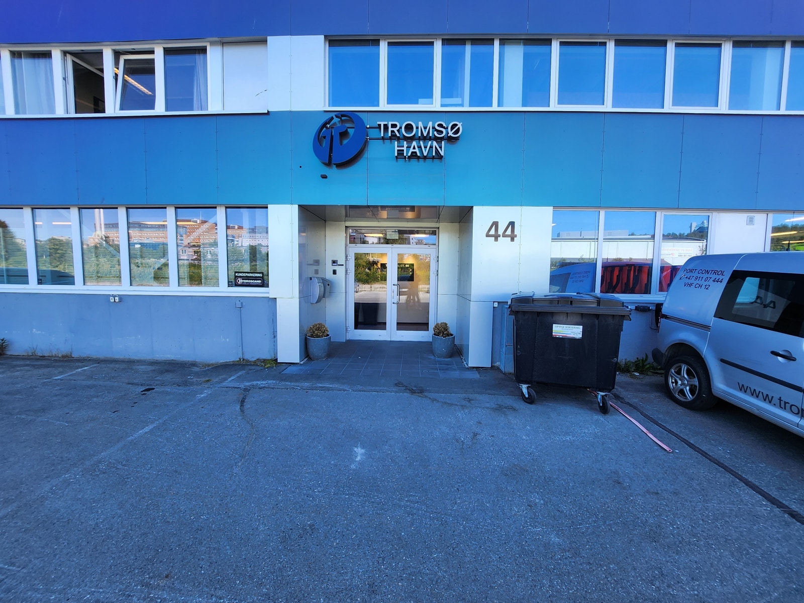 Inngangsparti Galleribilde