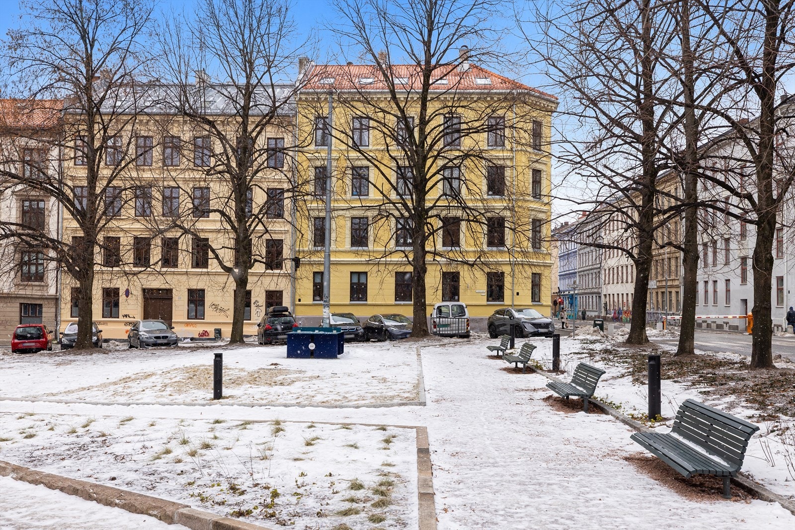I Schleppegrells gate 17 bor du like ved flotte Dælenenga idrettspark som nylig gjenåpnet etter ombyggingen. Her finner du nå en flerbrukshall og fotballbane. Galleribilde
