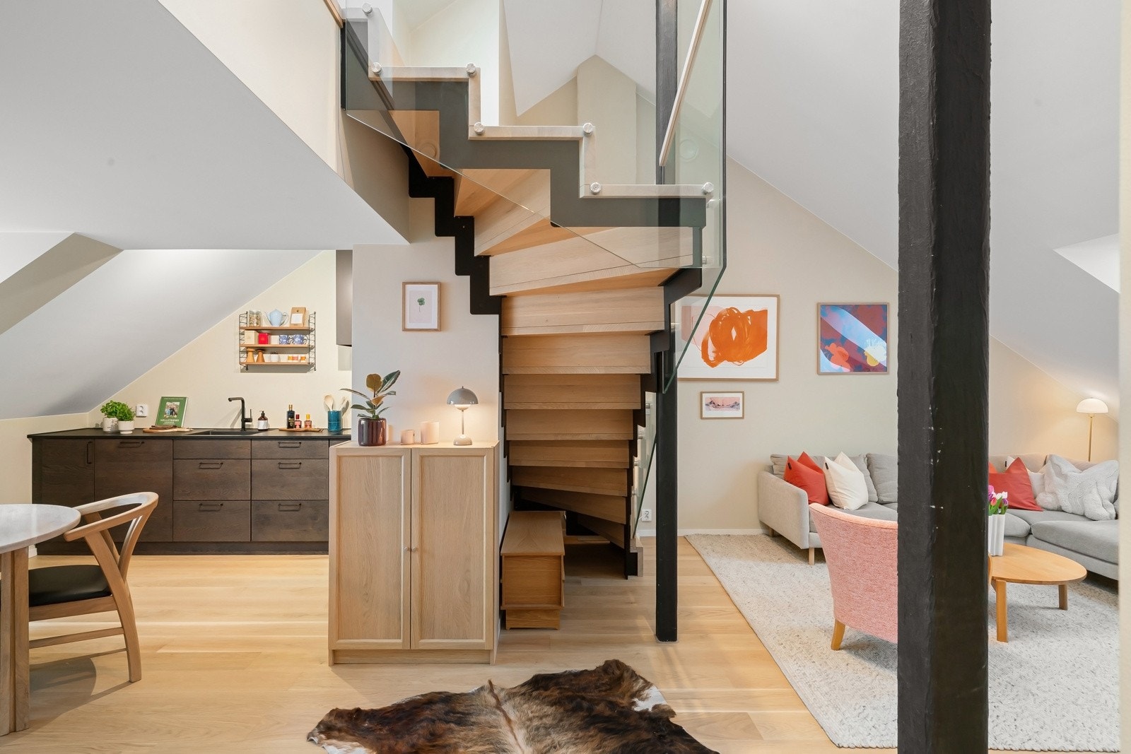 Dette er et mesterverk hvor ingenting er overlatt til tilfeldighetene. Boligen er utviklet av velrennomerte Sequoia. Galleribilde