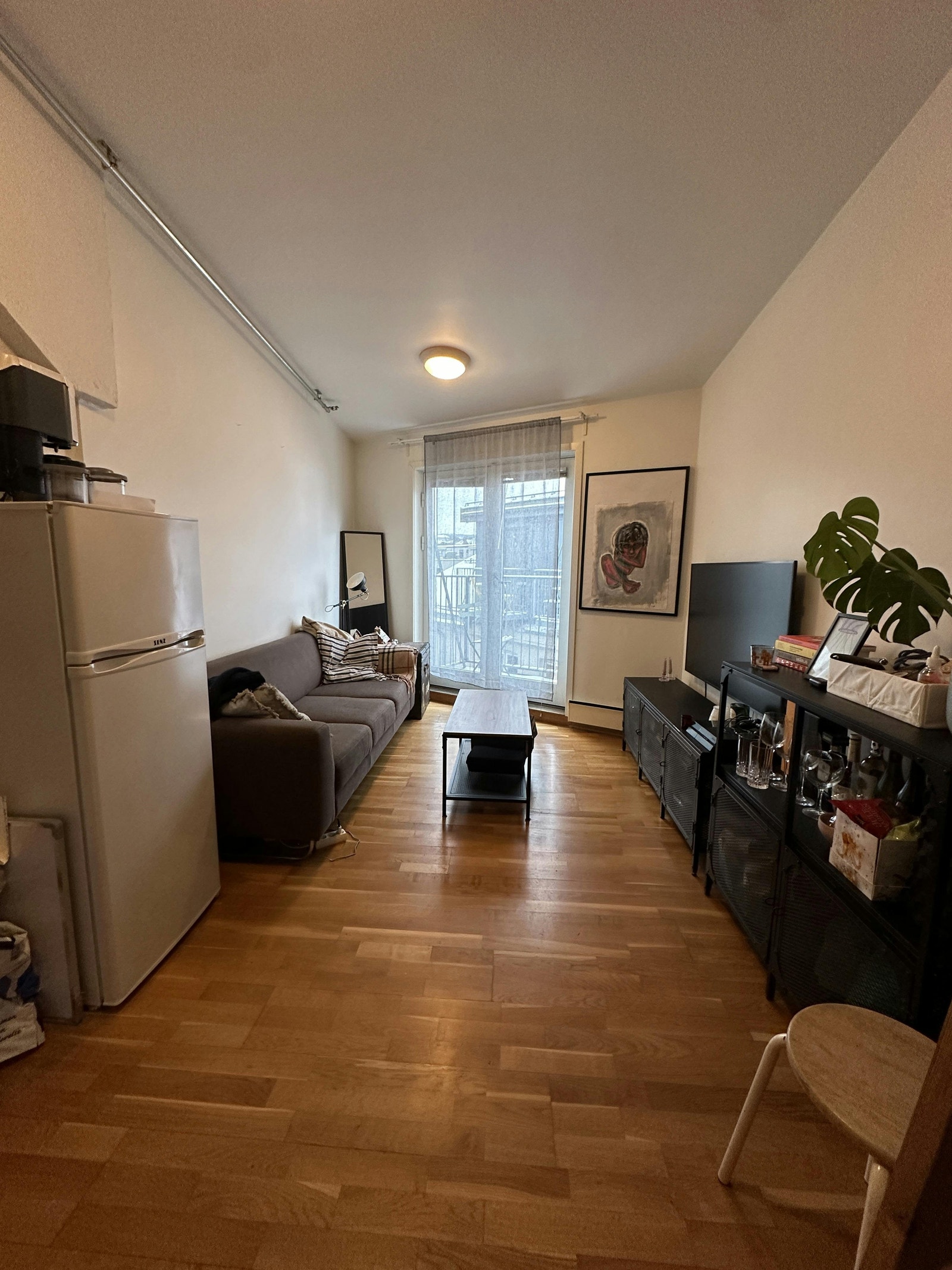 Stue med åpen kjøkken Galleribilde