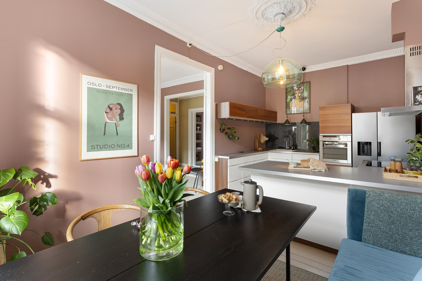 Perfekt for sosiale sammenkomster og et hyggelig samlingssted. Galleribilde