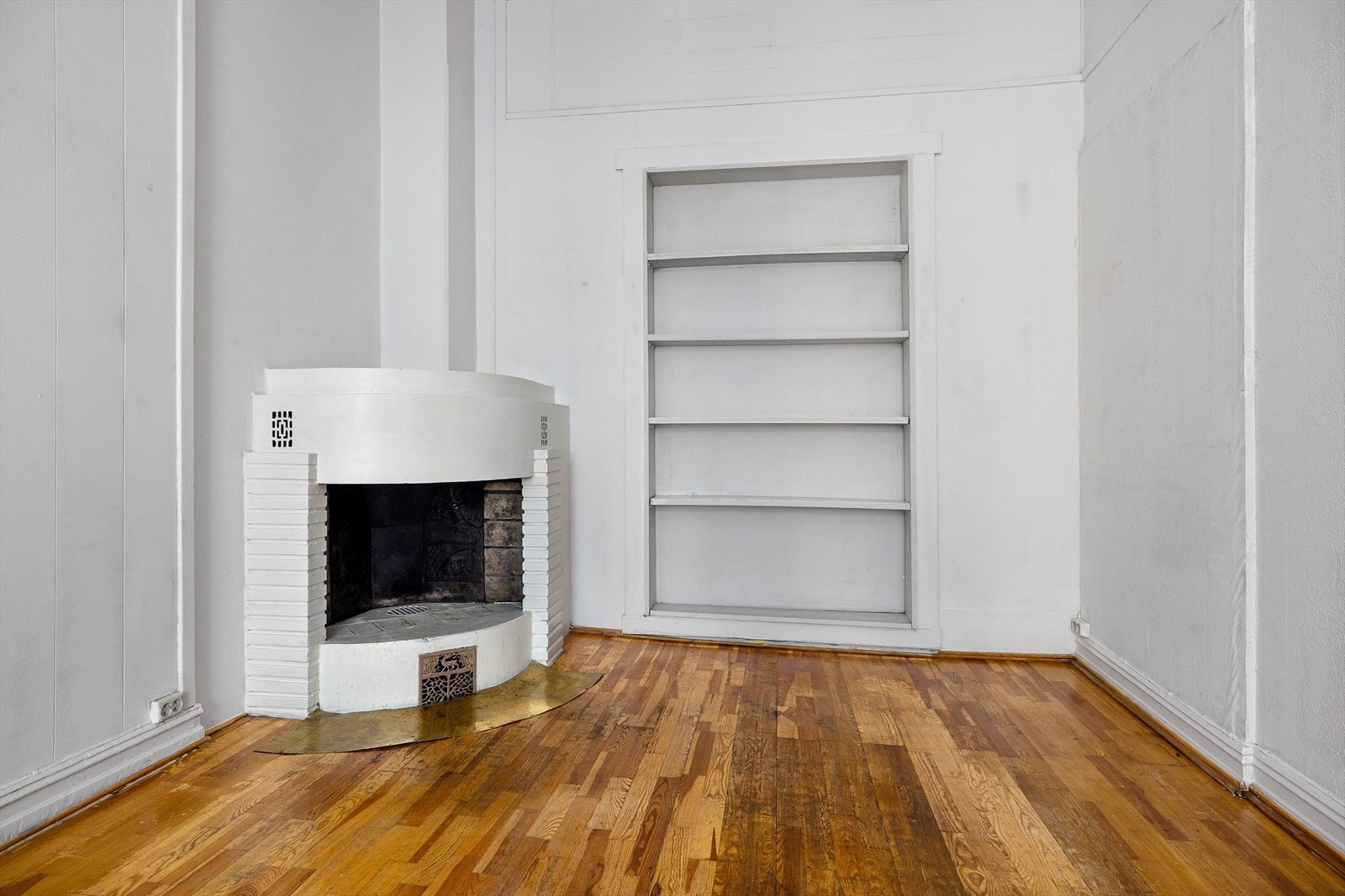 Flott og original peis. Galleribilde