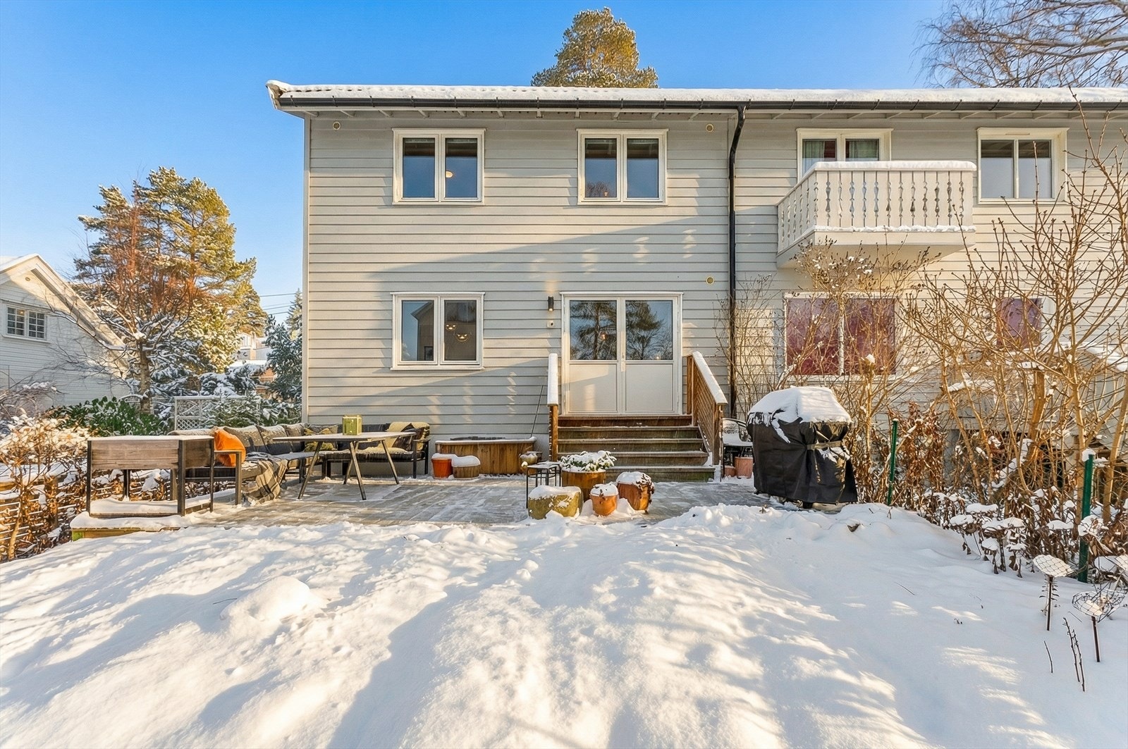 Velkommen til Hauketoveien 15C, presentert av Fredrik Langsø ved Nordvik. (Foto: Zovenfra AS) Galleribilde