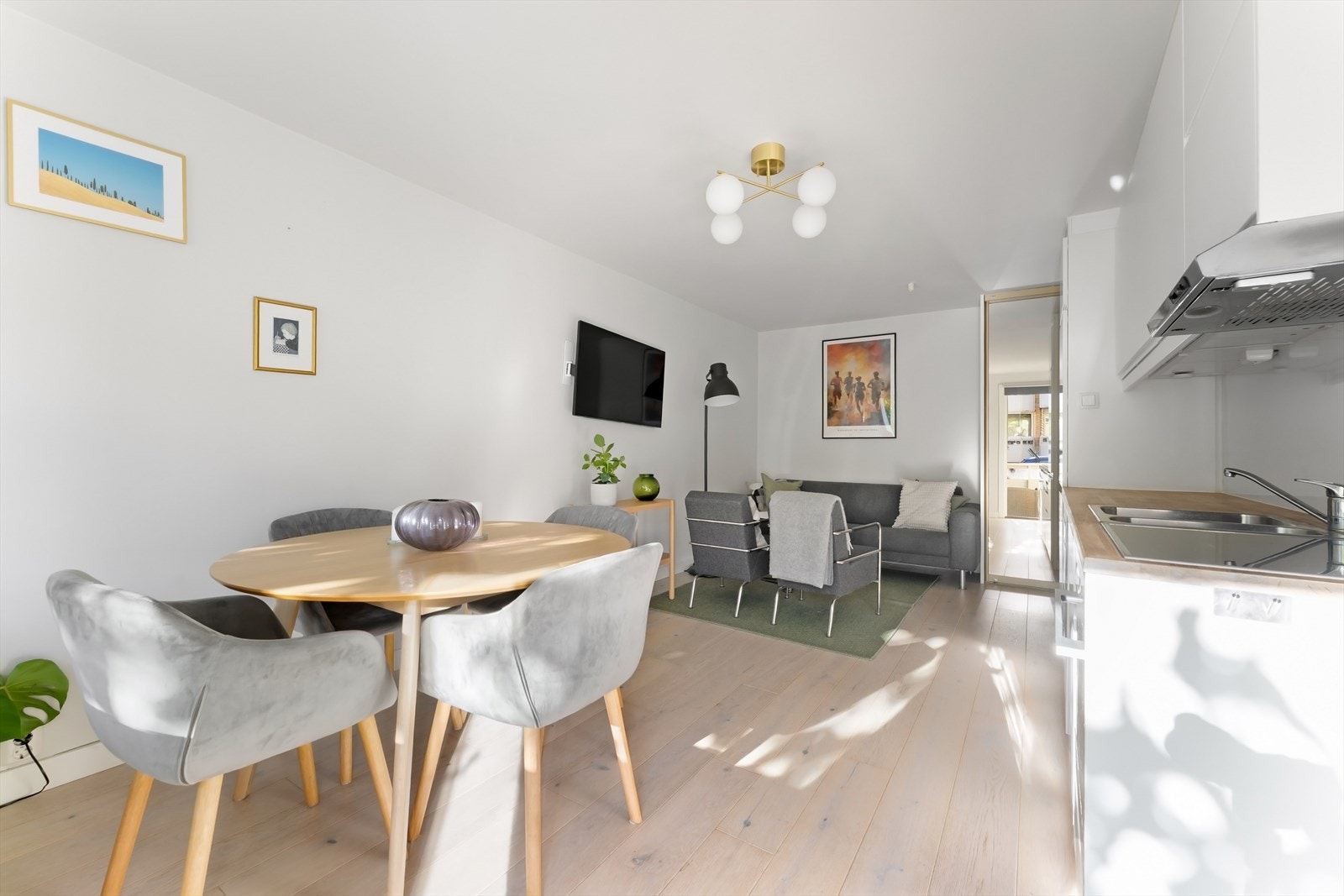 I 2015 ble leiligheten oppgradert med nytt kjøkken og bad Galleribilde