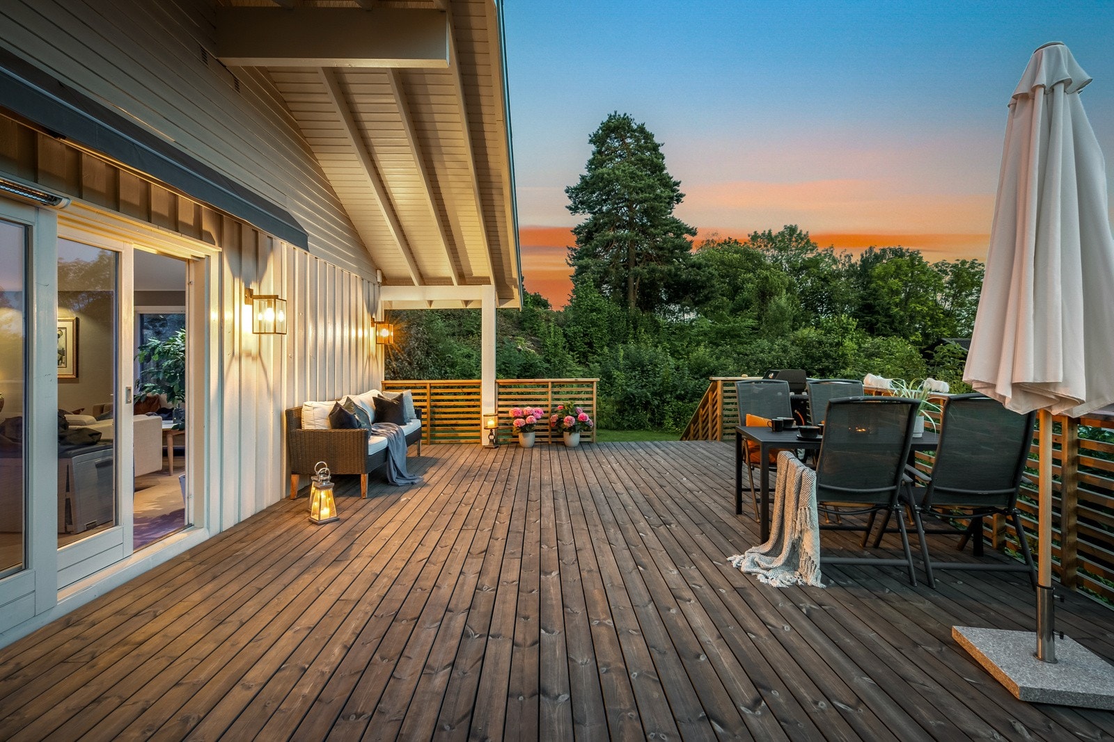 Perfekt til å samle familie og venner på lune sommerkvelder Galleribilde