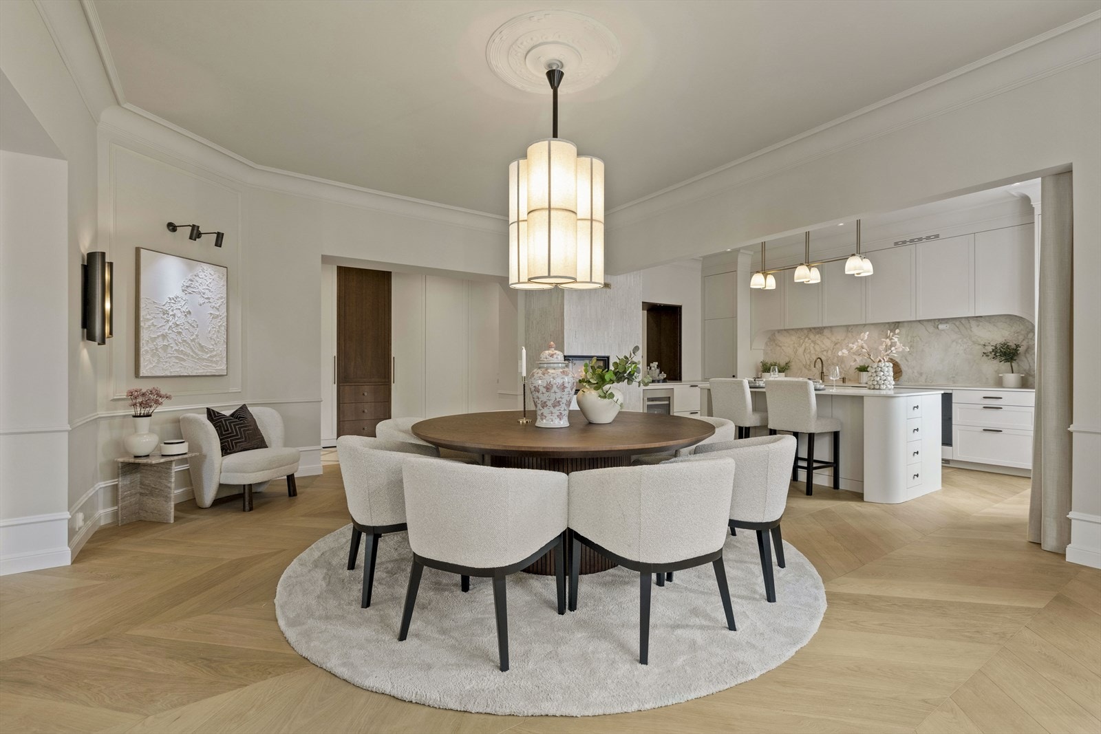 Det er lagt ned stålbjelker i forbindelse med avretting av gulvet. Galleribilde