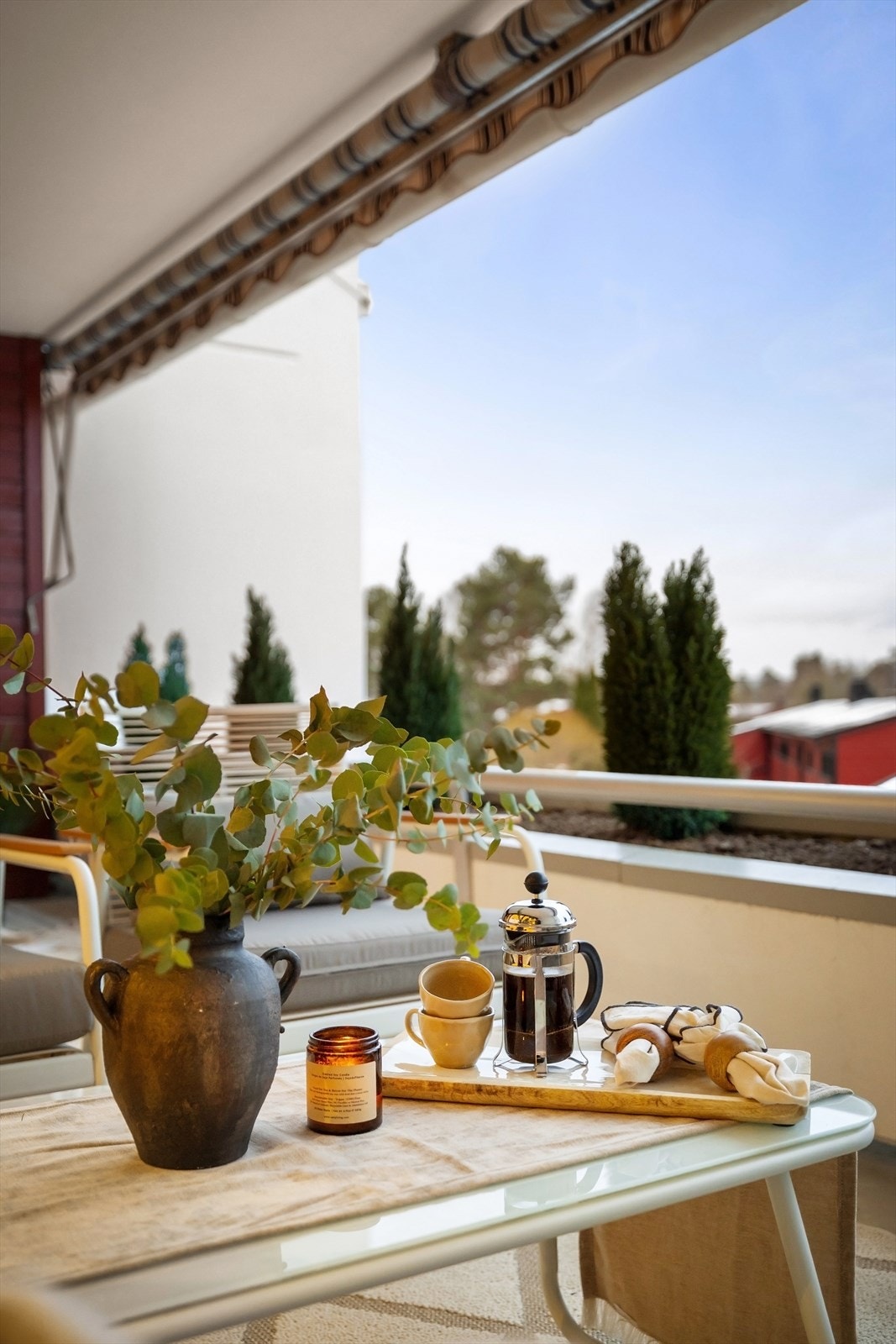 Her er det plass til spisebord/sofagruppe Galleribilde