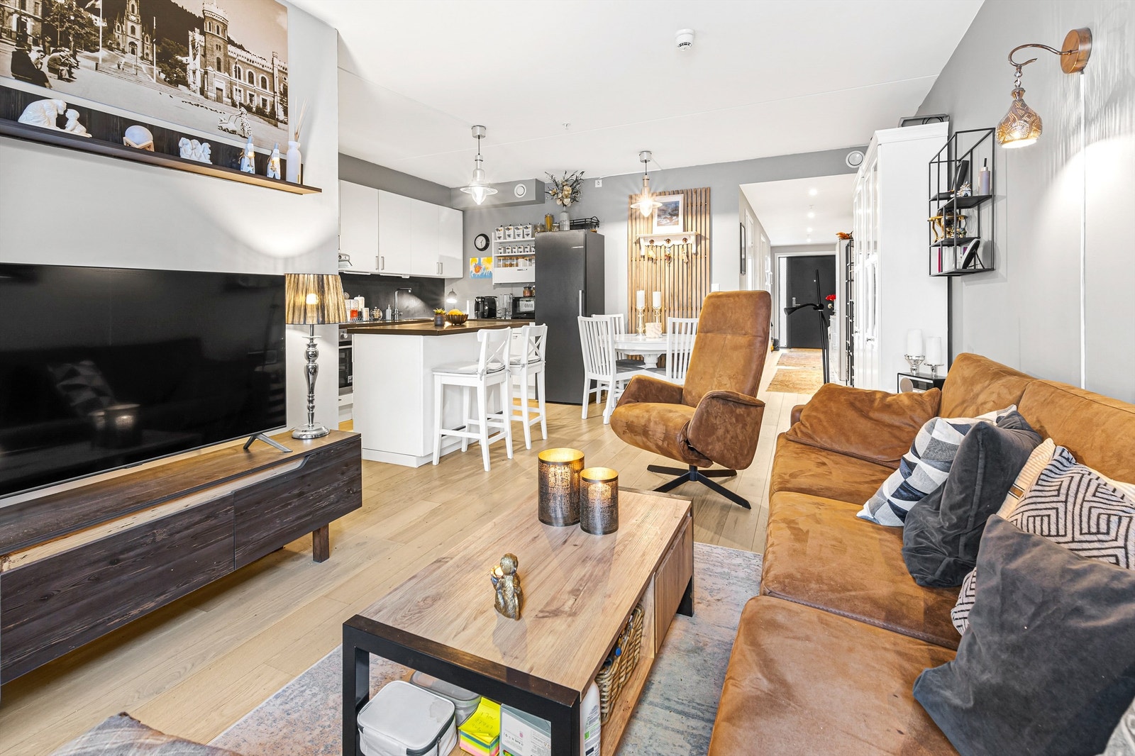 Åpen kjøkken- og stueløsning Galleribilde