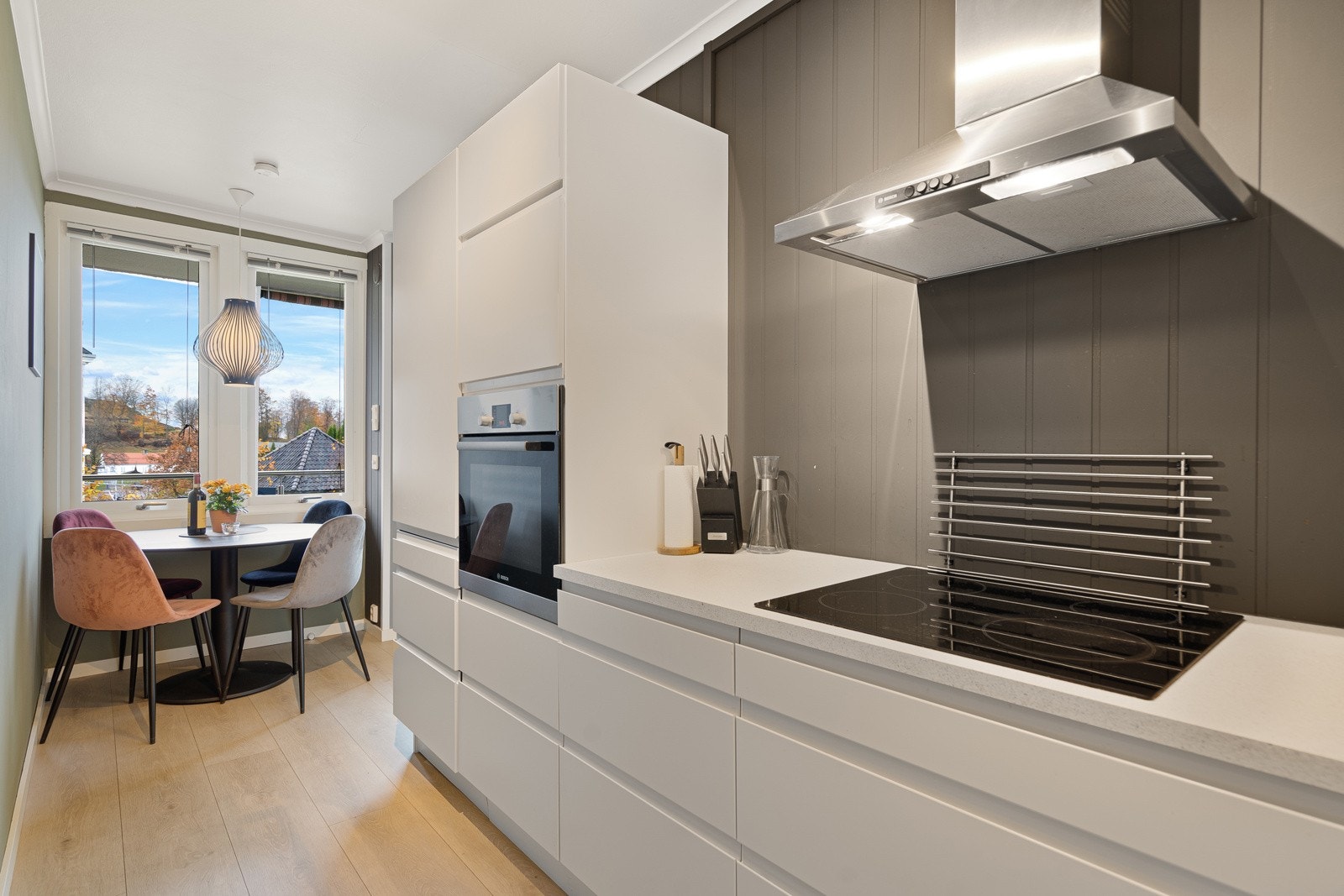 Nydelig kjøkken med moderne innredning fra 2015 Galleribilde