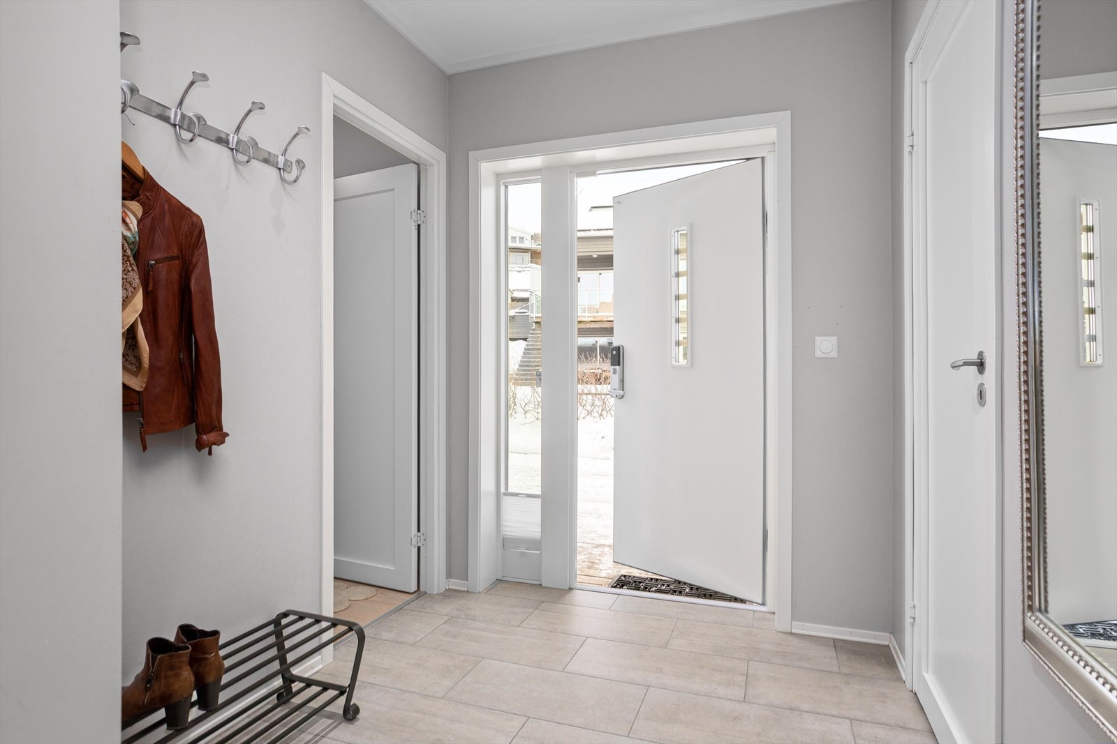 Lyst og delikat Galleribilde