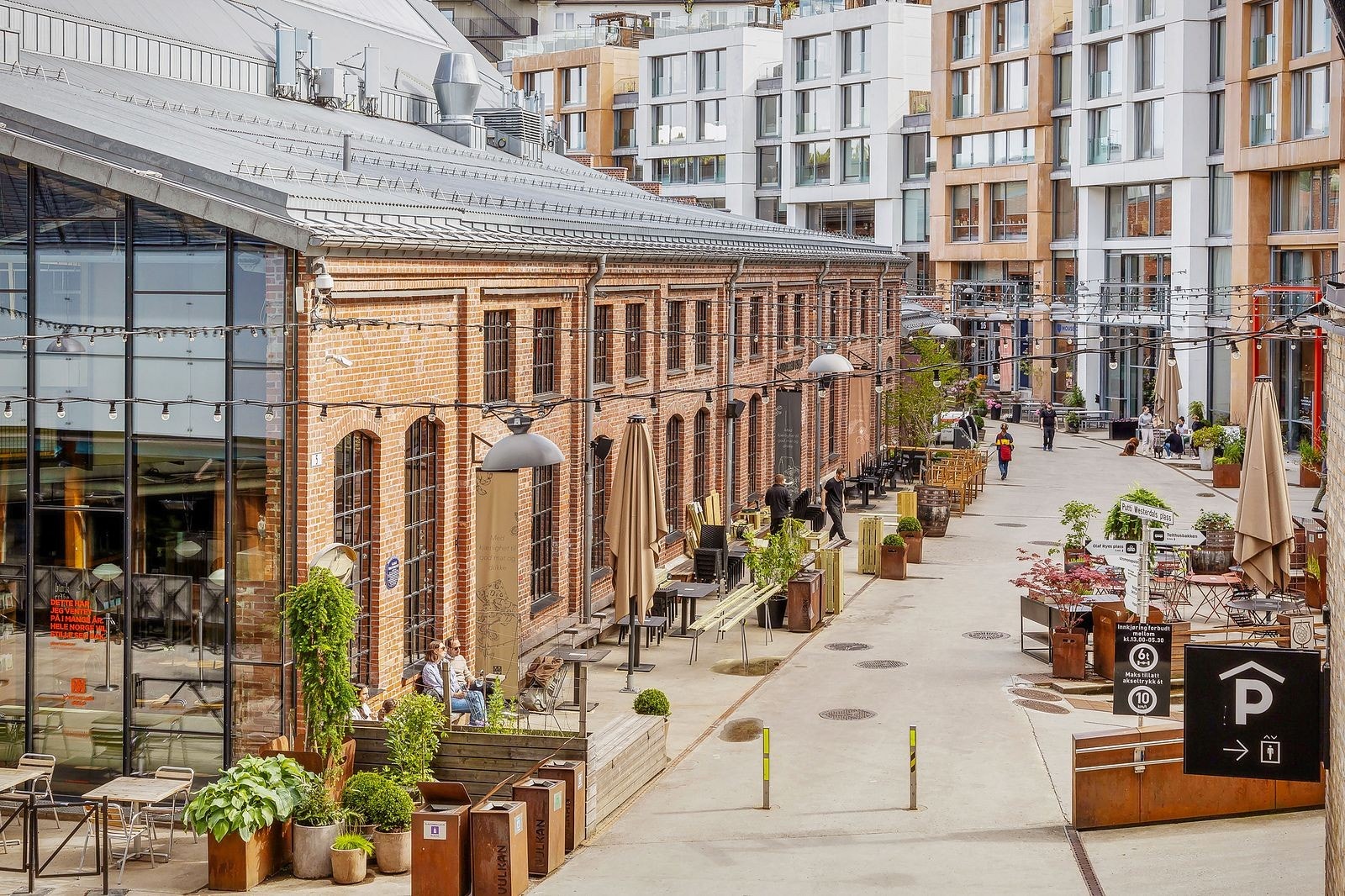 På Vulkan finner du den populære Mathallen Oslo og en rekke andre servicetilbud. Galleribilde