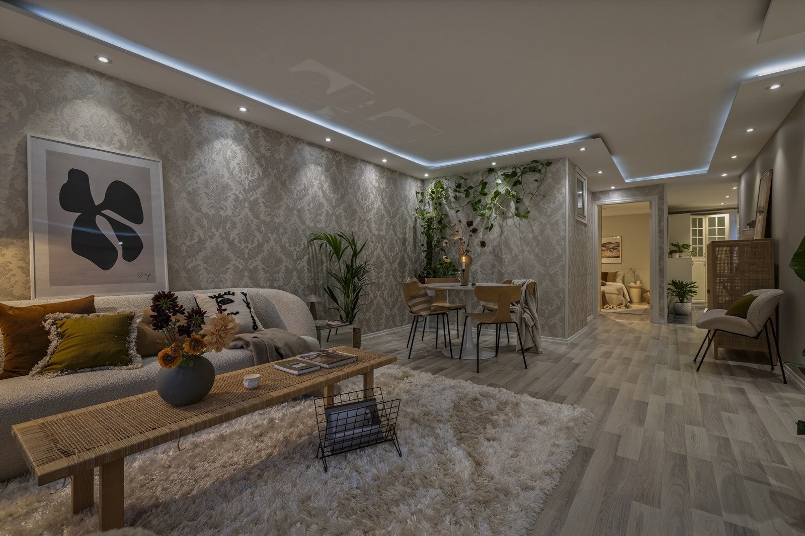 Leiligheten har utstrakt bruk av spotter, som gir en koselig stemning på kvelden. Galleribilde