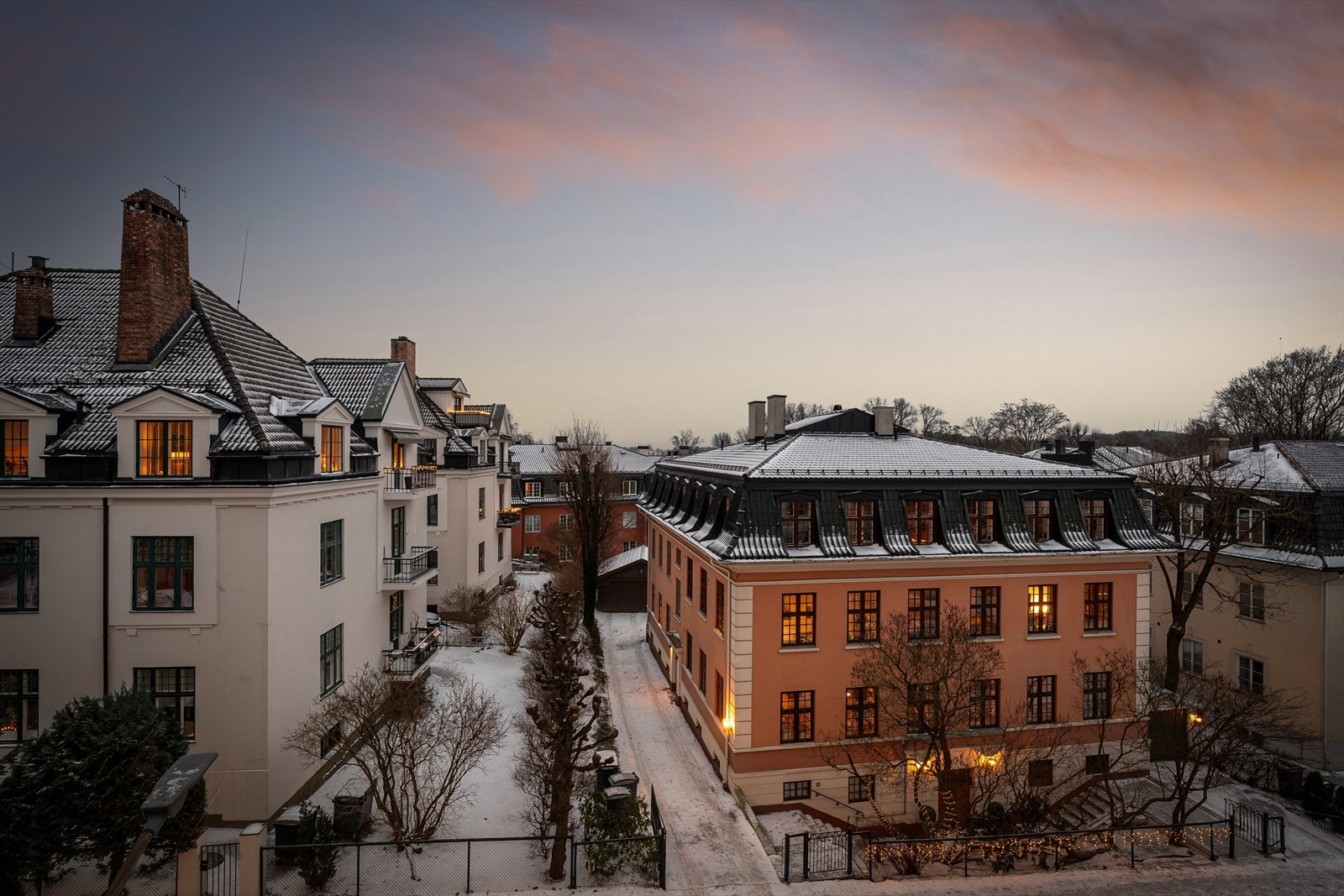 Nydelig utsyn, usjenert og rolig til i en klassisk gård på beste Frogner/Skarpsno. Galleribilde