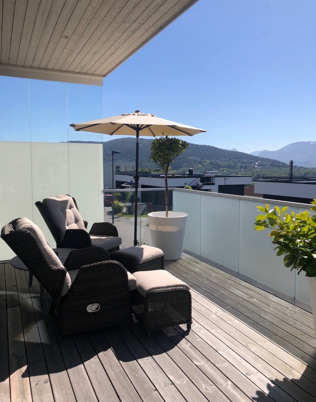 Balkong med flott utiskt Galleribilde