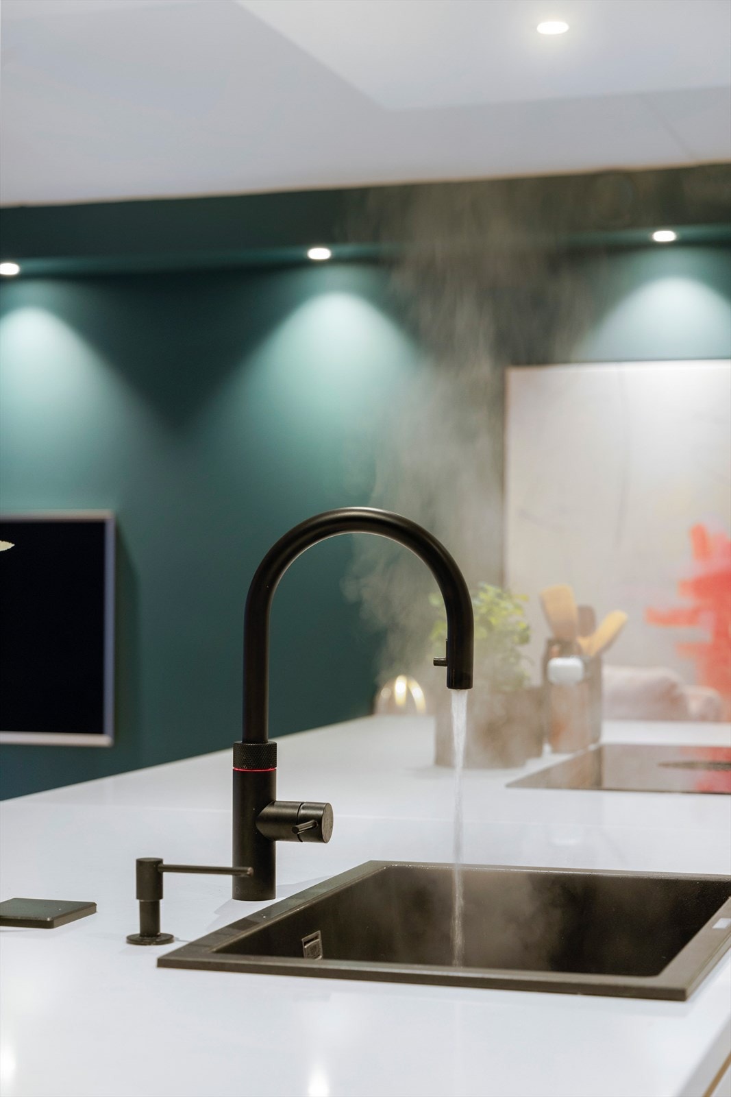 Blandebatteri fra Quooker med kokende vann funksjon Galleribilde