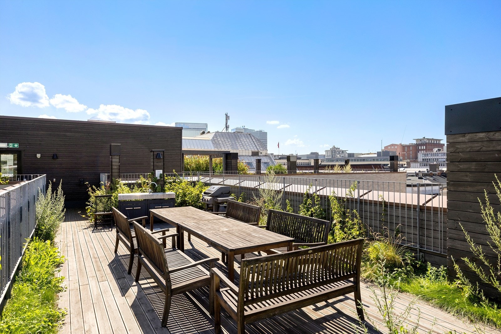 Her har du godt med sittegrupper delt i flere ulike soner. Galleribilde