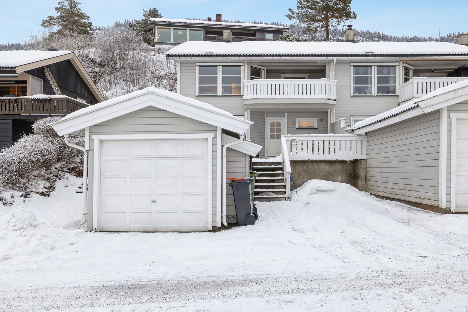 Privatmegleren Renomme ved Ole Eirik Thunshelle ønsker velkommen til Baskerudveien 15 Galleribilde