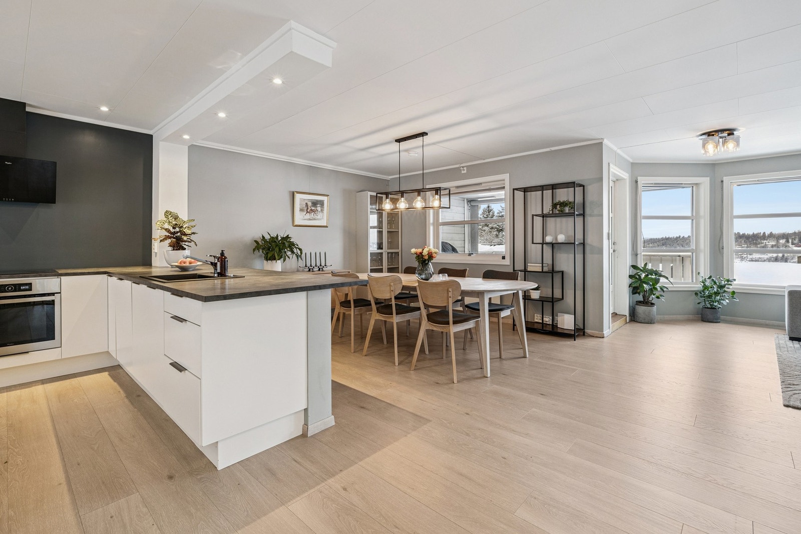 Åpen kjøkken og stueløsning Galleribilde