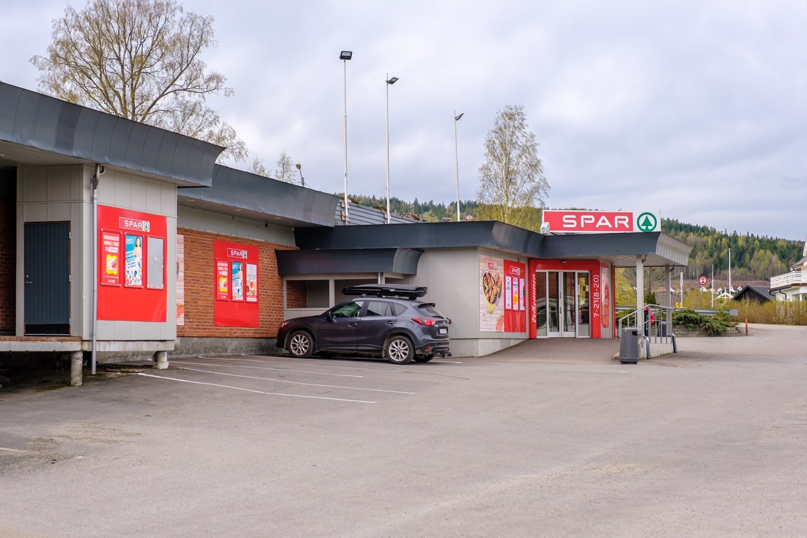 Matbutikk i sentrum av Svarstad Galleribilde