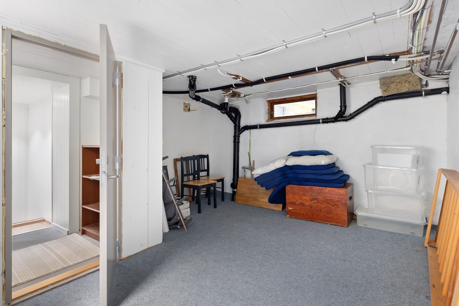 Bodrom i kjeller. Galleribilde