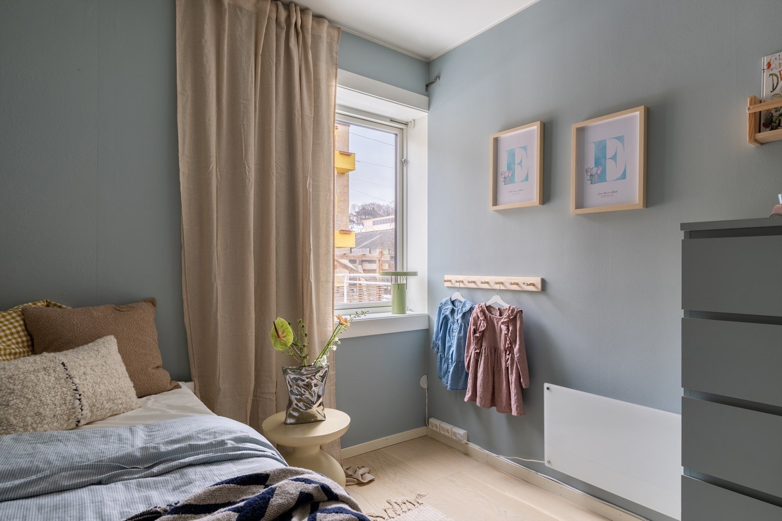 Begge soverommene fikk oppgraderte overflater i 2020. Galleribilde