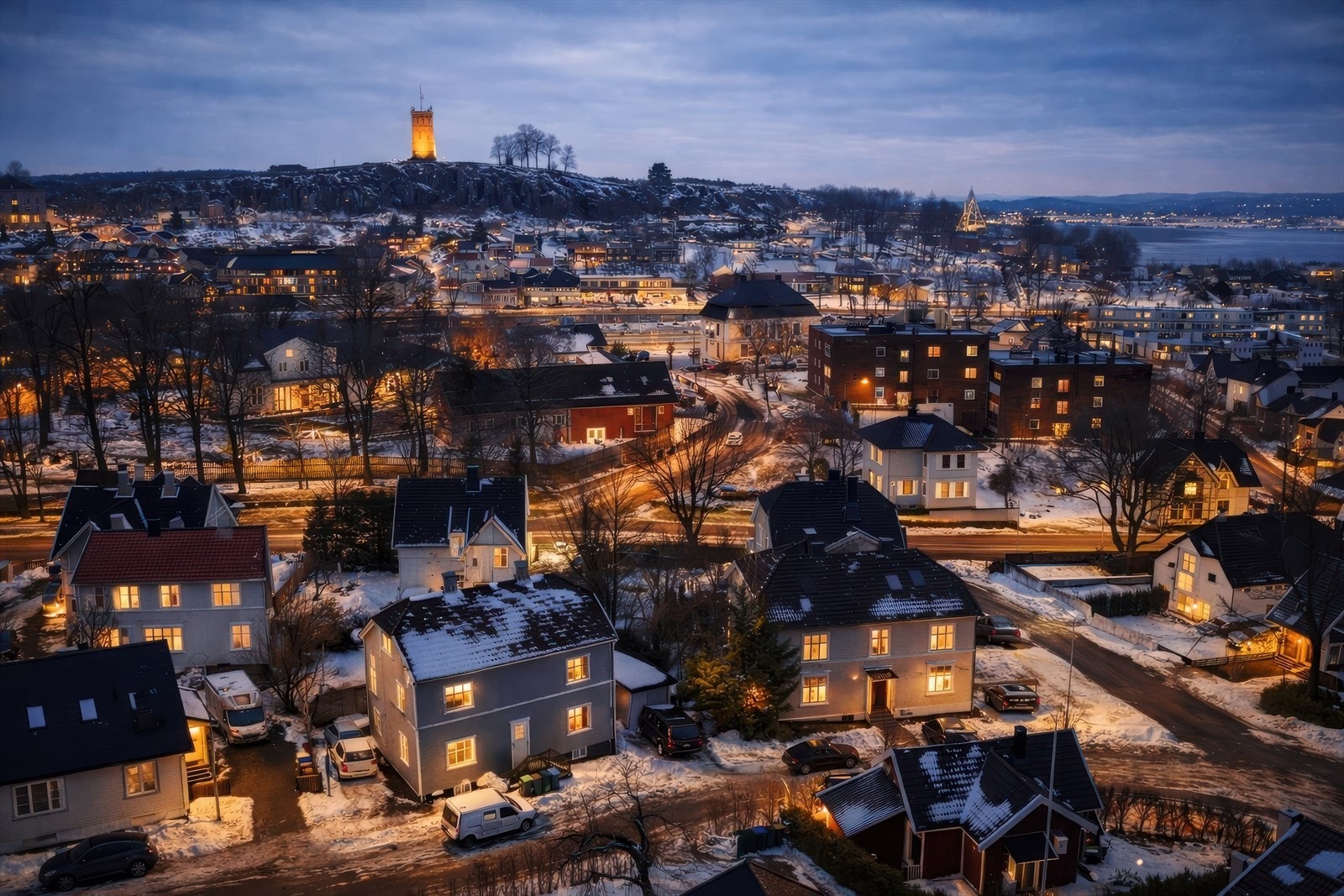 Det er kort vei til flotte turområder i f.eks Frodeåsen og videre innover mot Greveskogen. Det er også kort vei til Messeområdet. idrettsarenaer, skoler og barnehager. Galleribilde