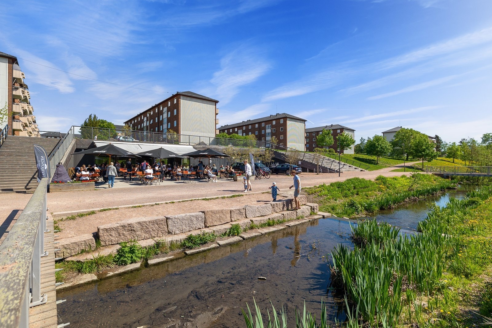 Parken ble åpnet i oktober 2013 og består av ca. 38 mål med fasiliteter som badedam, barnehage, ballplass, utekafé, opparbeidede grøntområder, samt skøytebane og akebakke på vinterstid. Galleribilde
